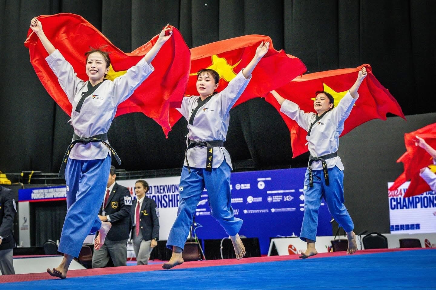Female Under 50 Team Category at the Hong Kong 2024 World Taekwondo Poomsae Championships! π₯π₯π₯